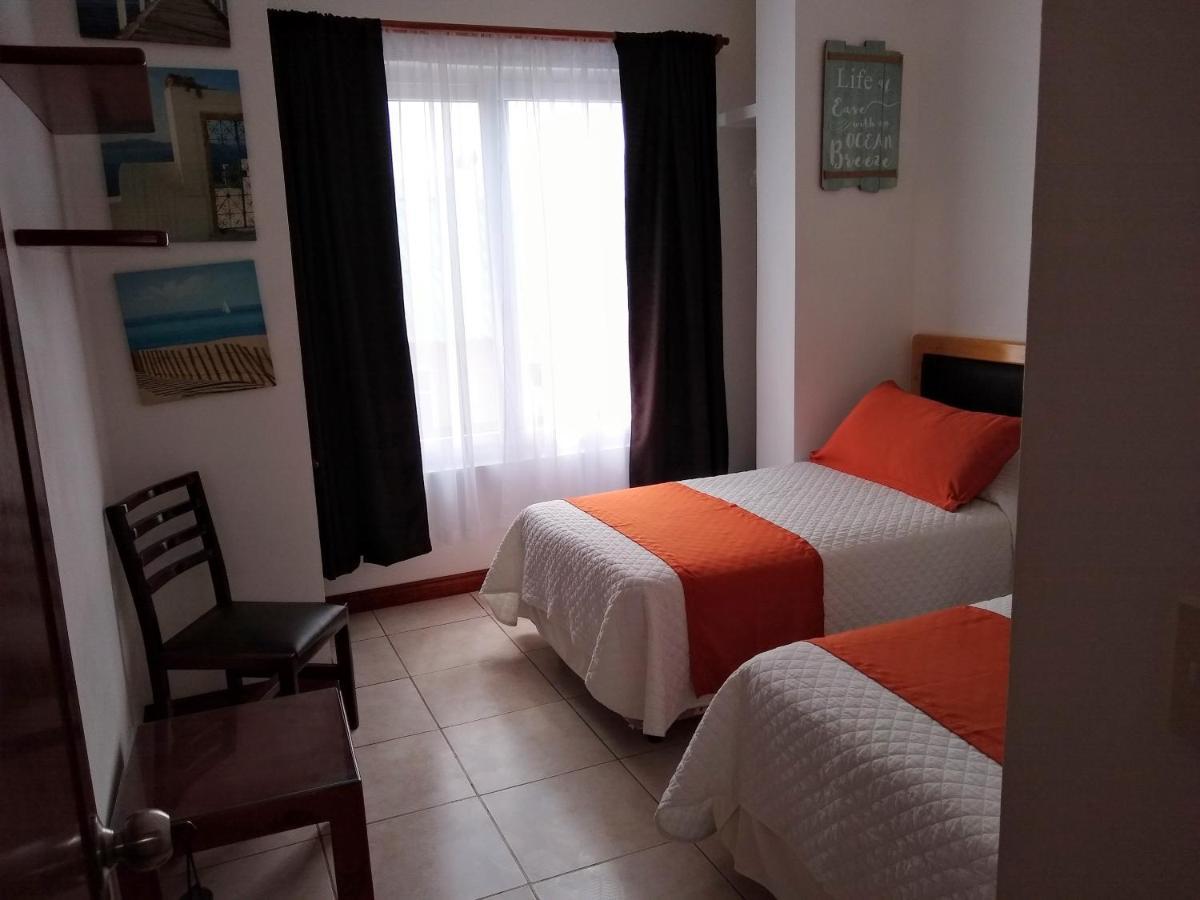 Drake Inn Puerto Villamil Esterno foto