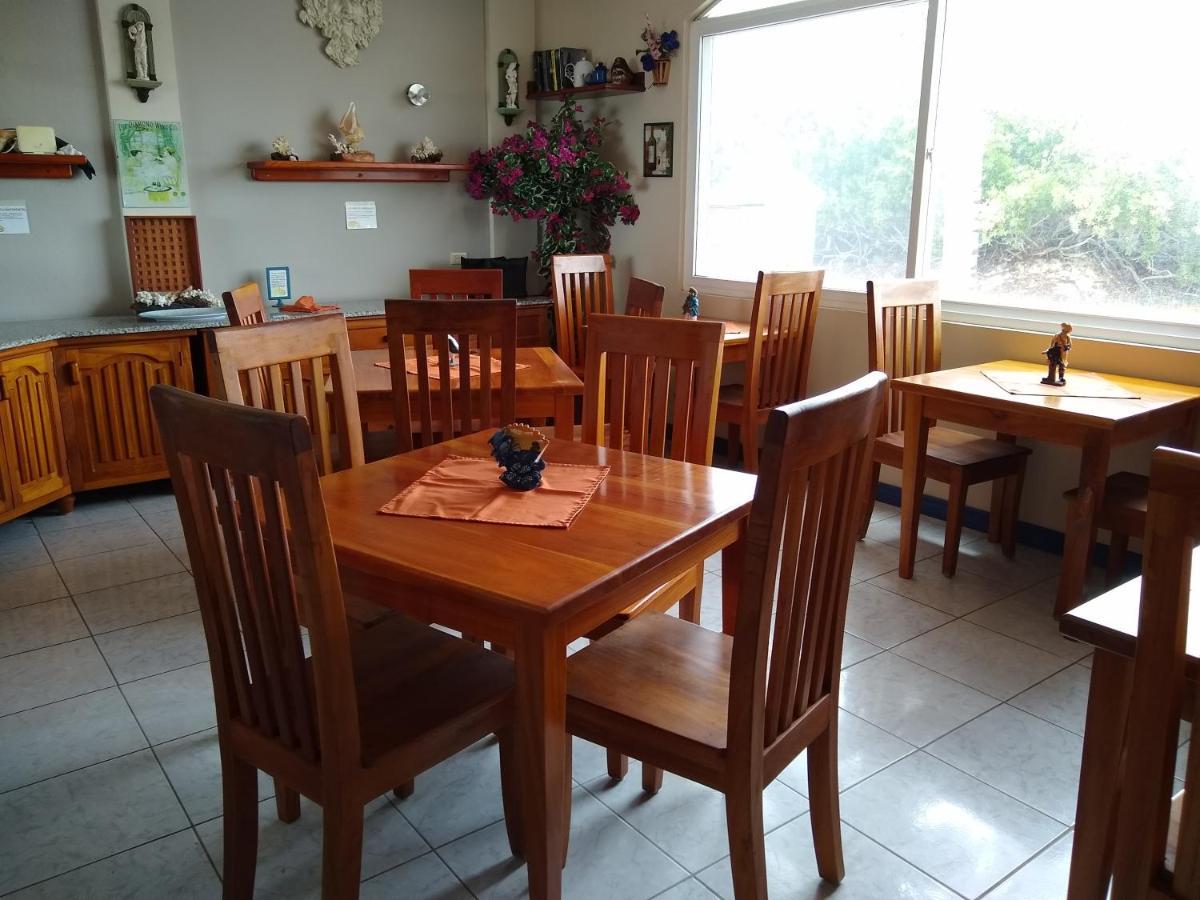 Drake Inn Puerto Villamil Esterno foto